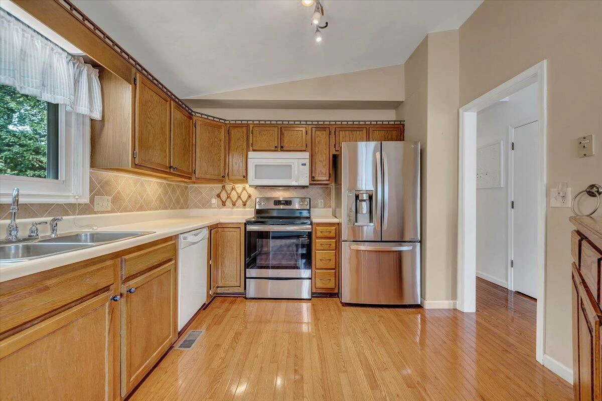 3711 Cundiff DR - Photo 13
