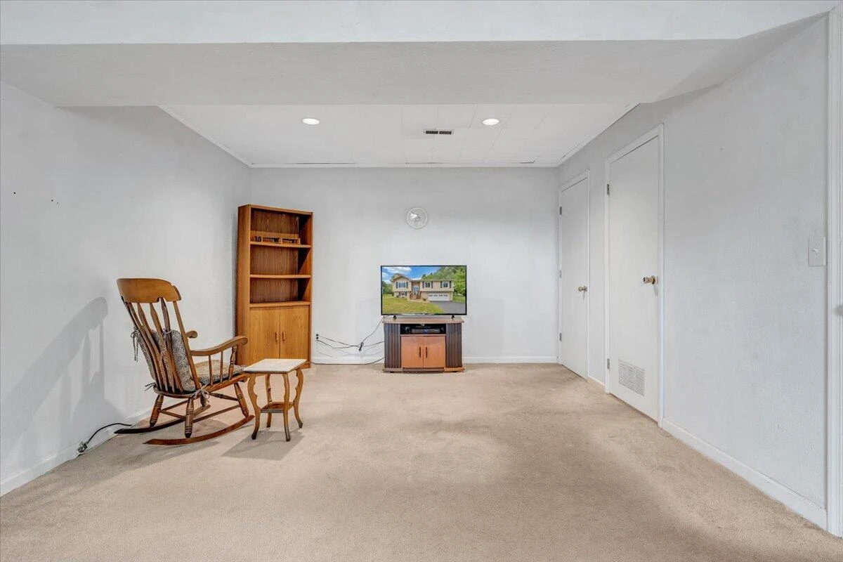 3711 Cundiff DR - Photo 38