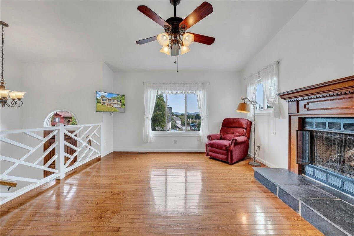 3711 Cundiff DR - Photo 7