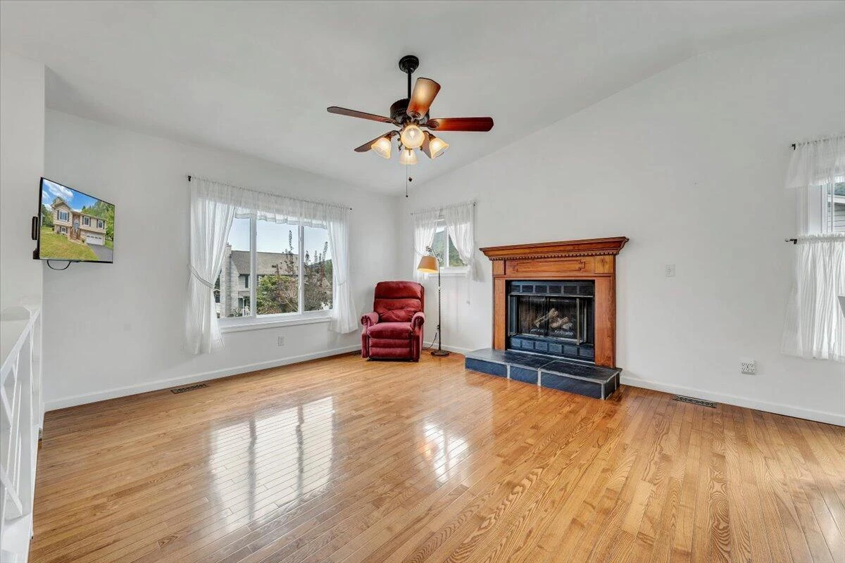 3711 Cundiff DR - Photo 9