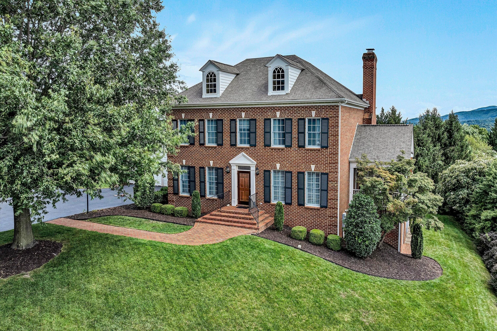 824 Pendleton DR