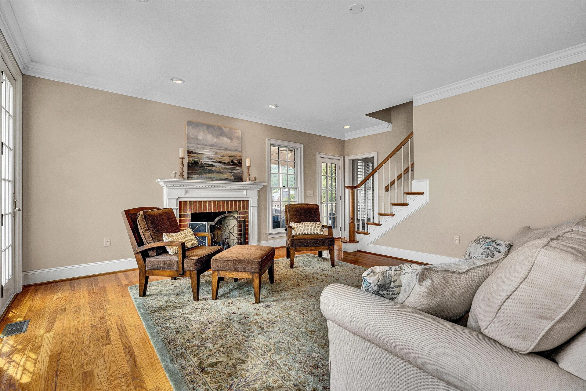 824 Pendleton DR - Photo 10