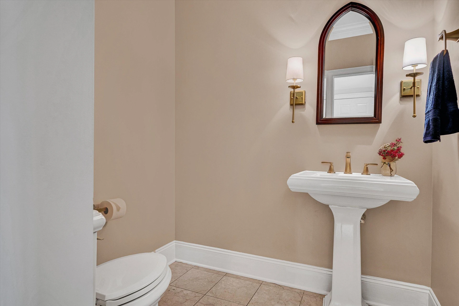 824 Pendleton DR - Photo 12