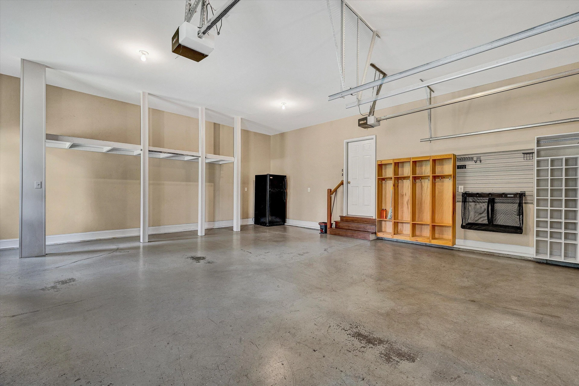 824 Pendleton DR - Photo 29