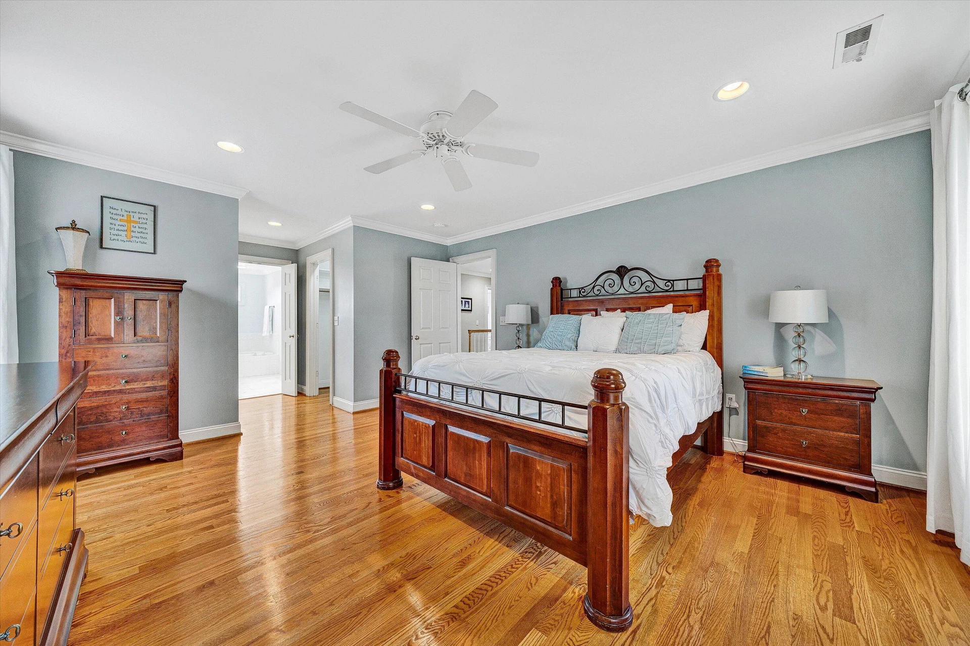 824 Pendleton DR - Photo 31