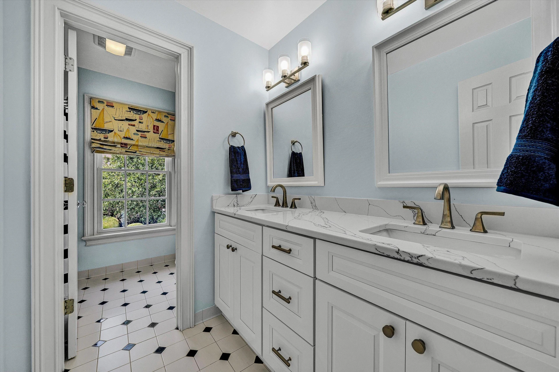 824 Pendleton DR - Photo 33