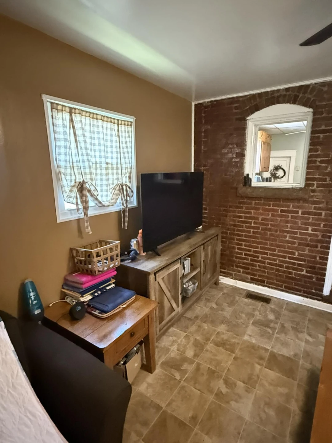 506 Court ST - Photo 18