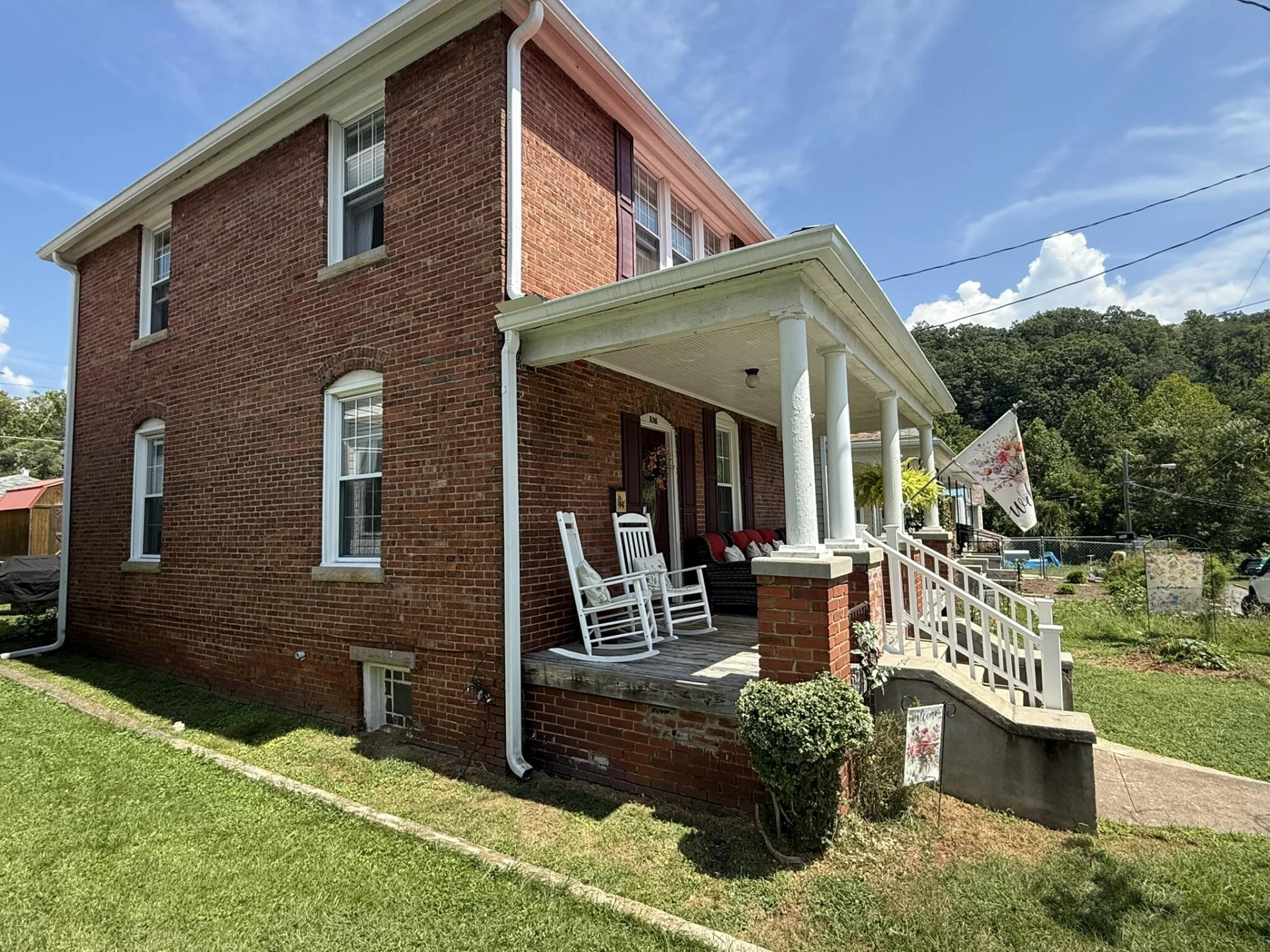 506 Court ST - Photo 6