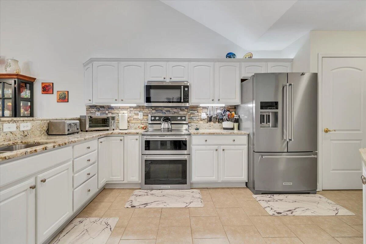 5317 Orchard Villas CIR - Photo 19
