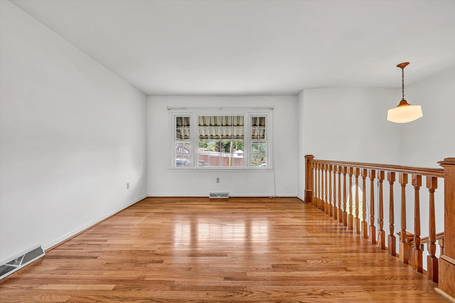 1313 Ashebrook DR - Photo 12