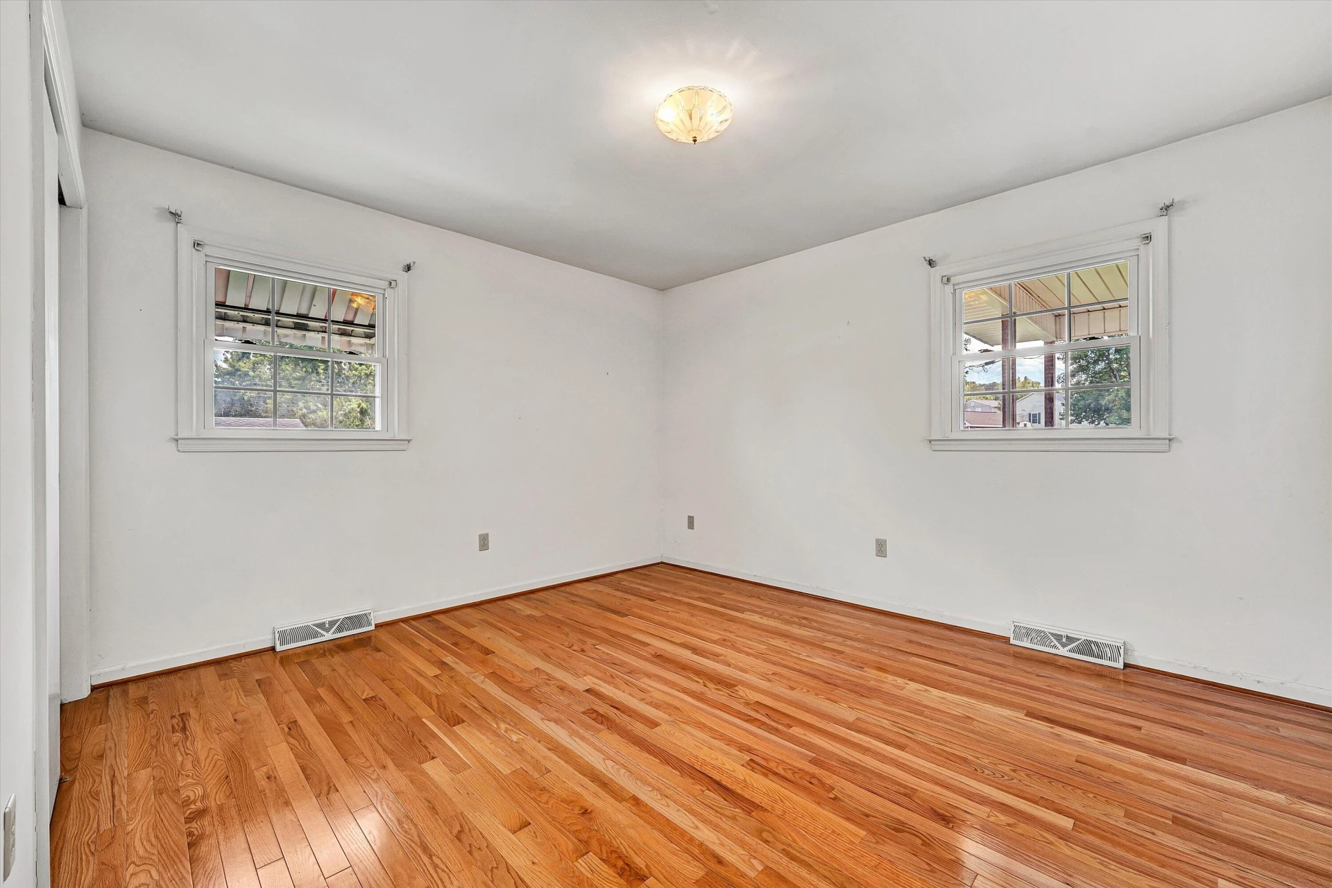 1313 Ashebrook DR - Photo 28