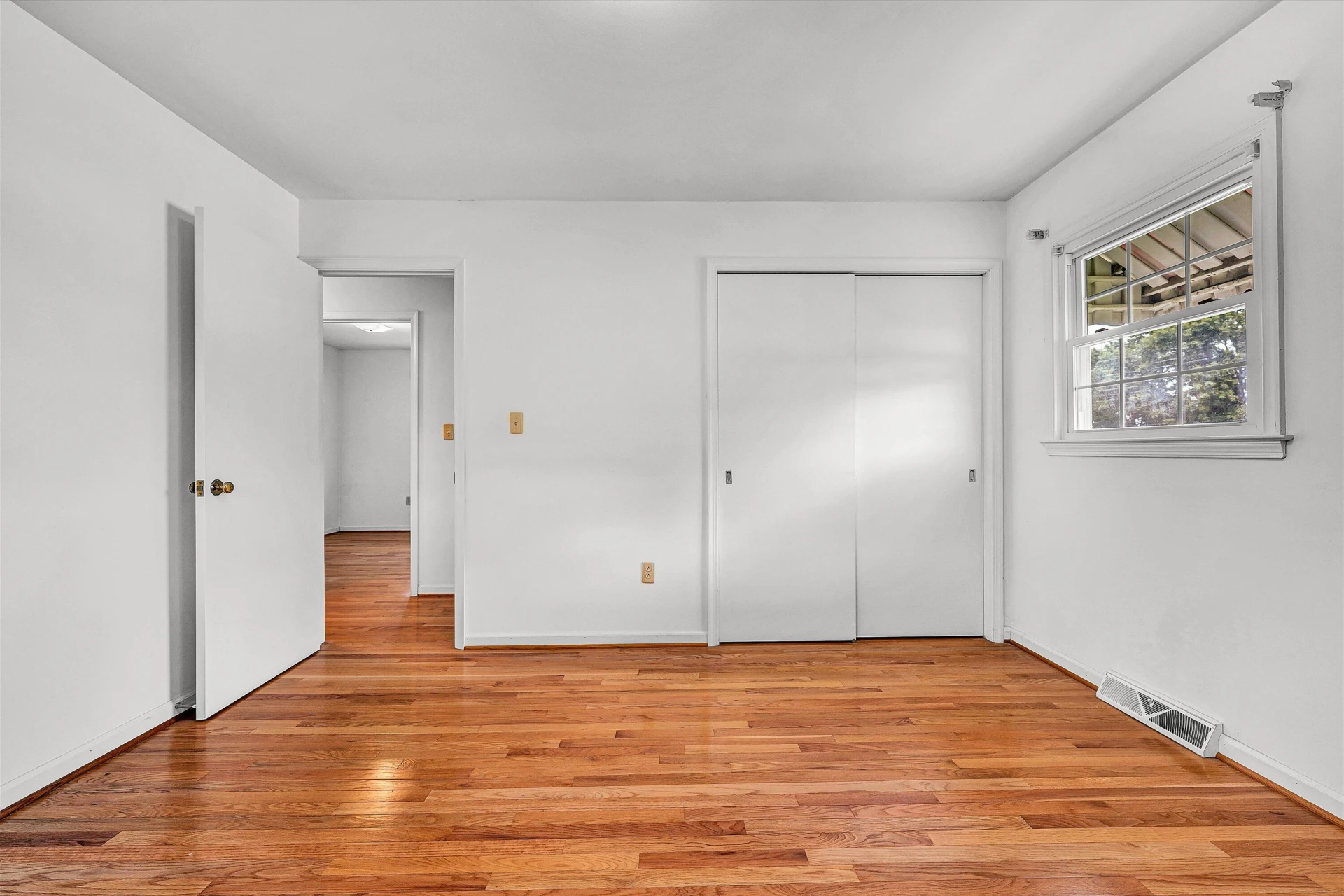 1313 Ashebrook DR - Photo 29