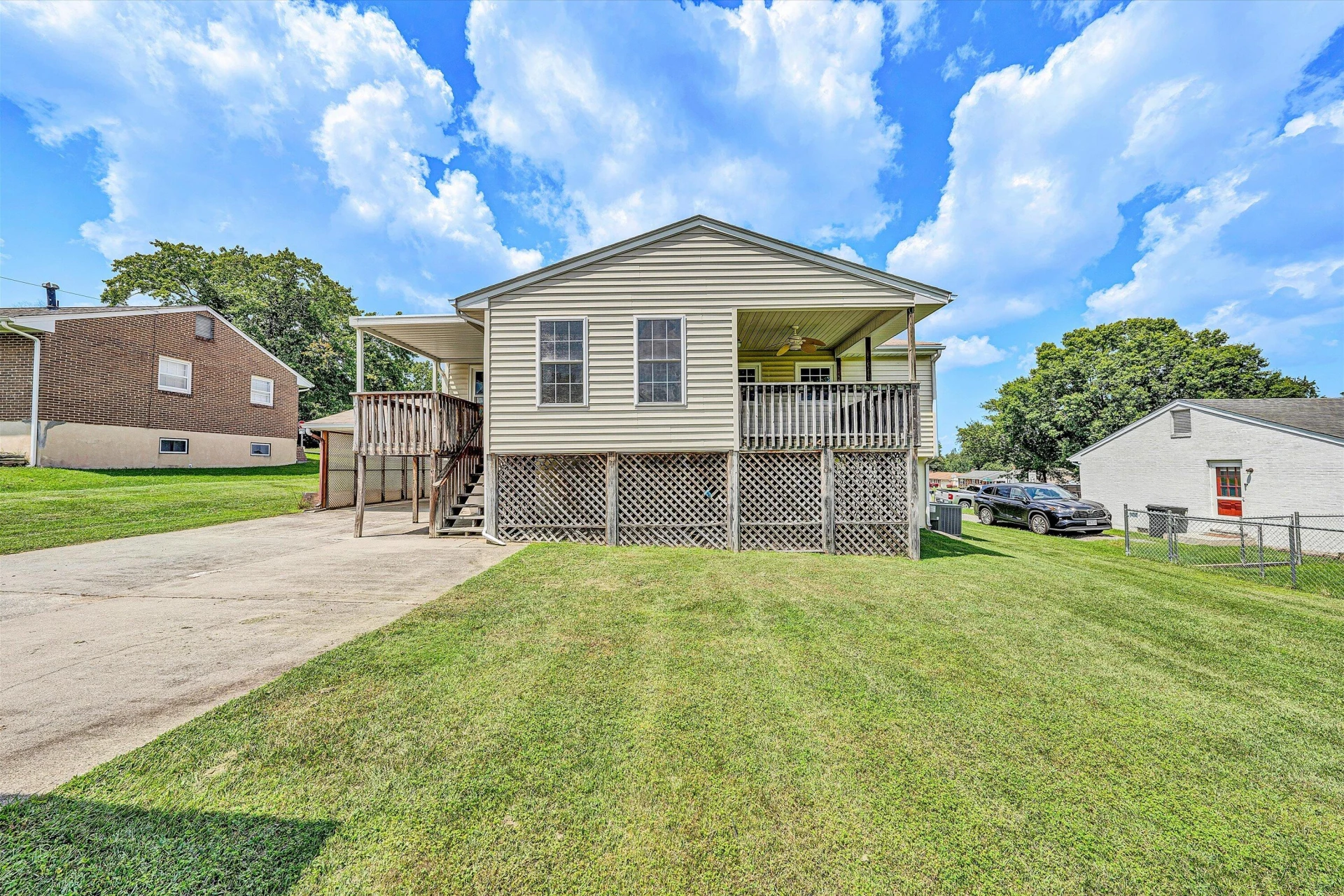1313 Ashebrook DR - Photo 42