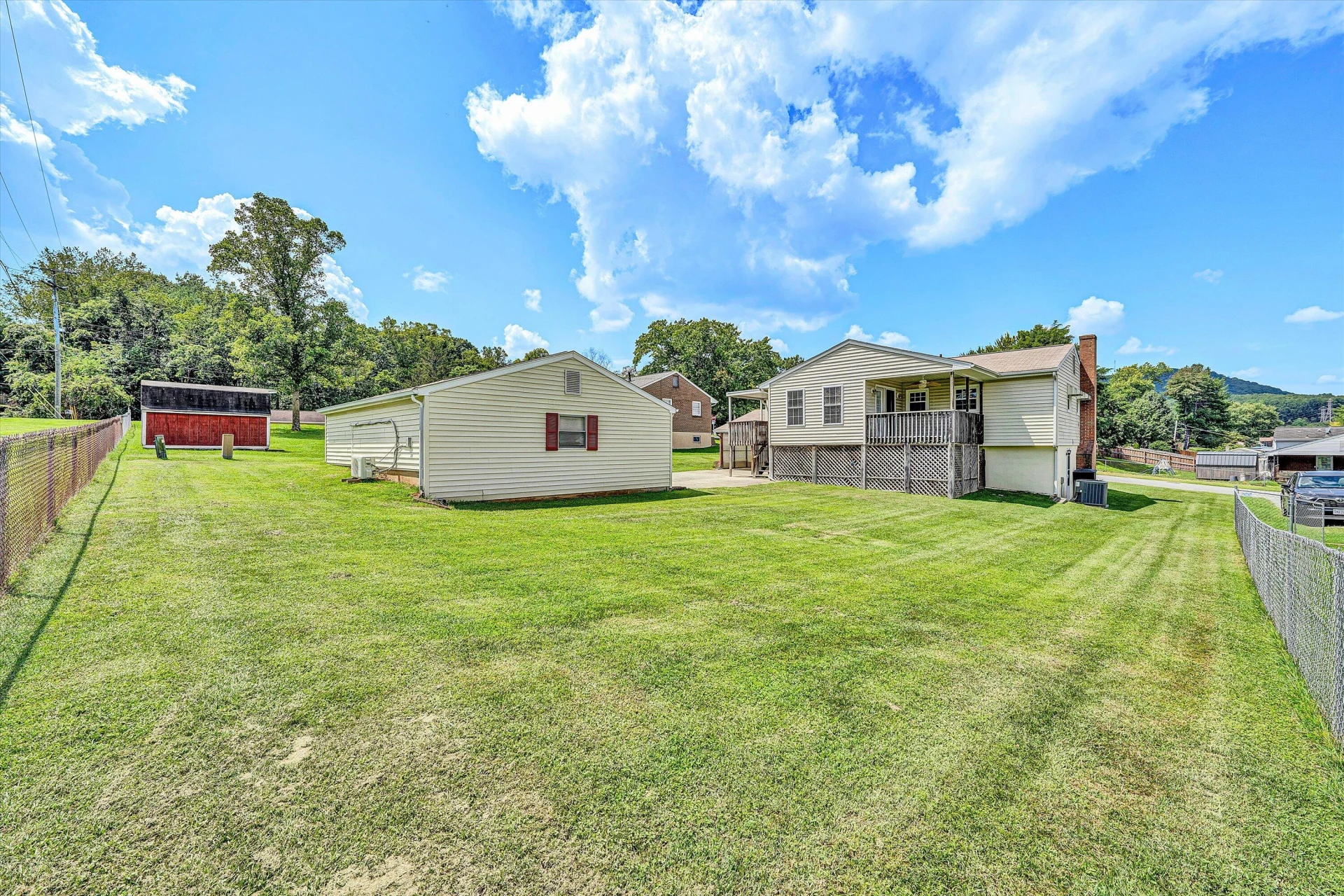 1313 Ashebrook DR - Photo 44