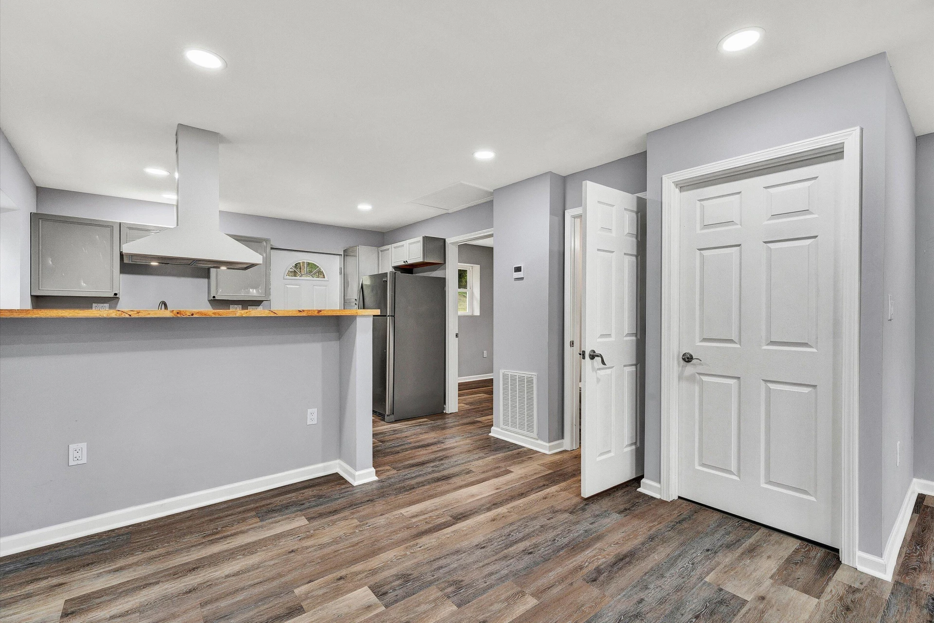 1745 19Th ST NE - Photo 6