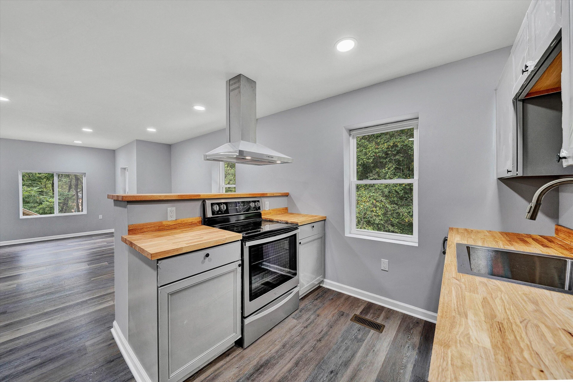 1745 19Th ST NE - Photo 8