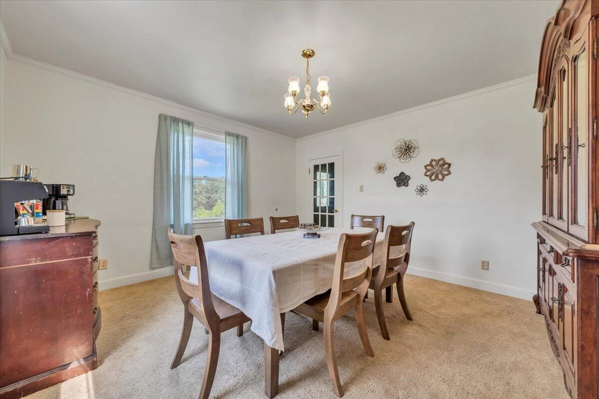 1500 Chatham Heights RD - Photo 11