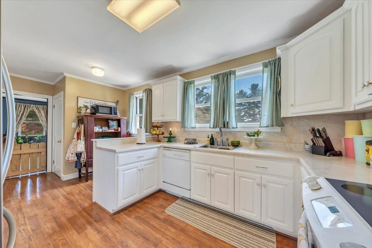 1500 Chatham Heights RD - Photo 13