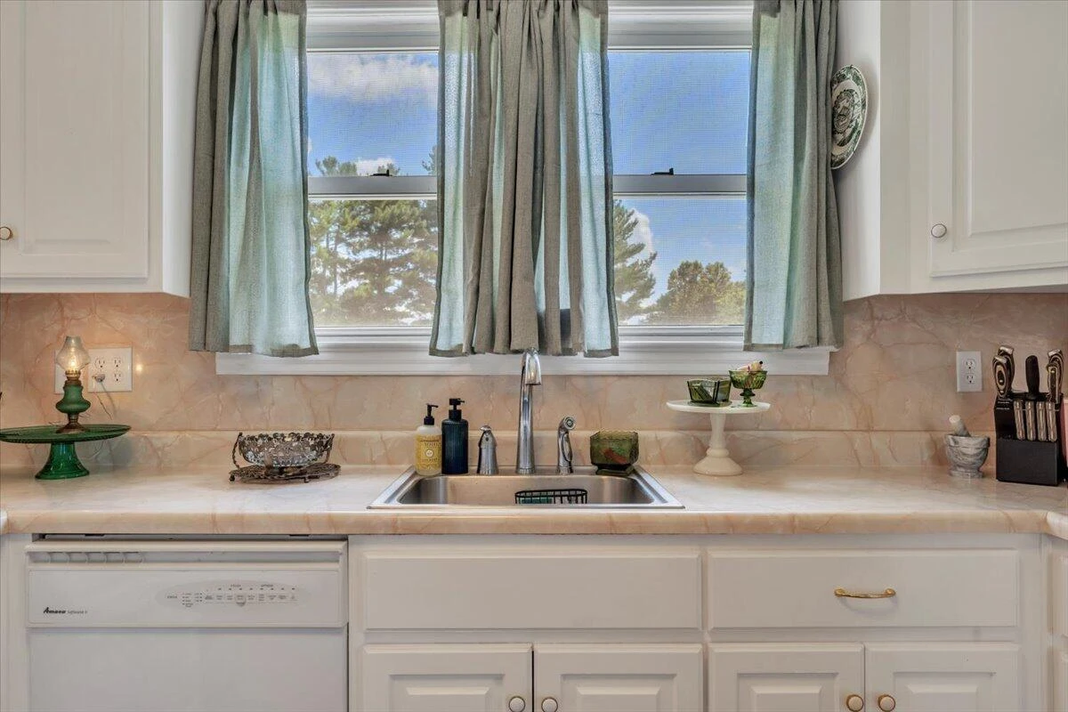 1500 Chatham Heights RD - Photo 15