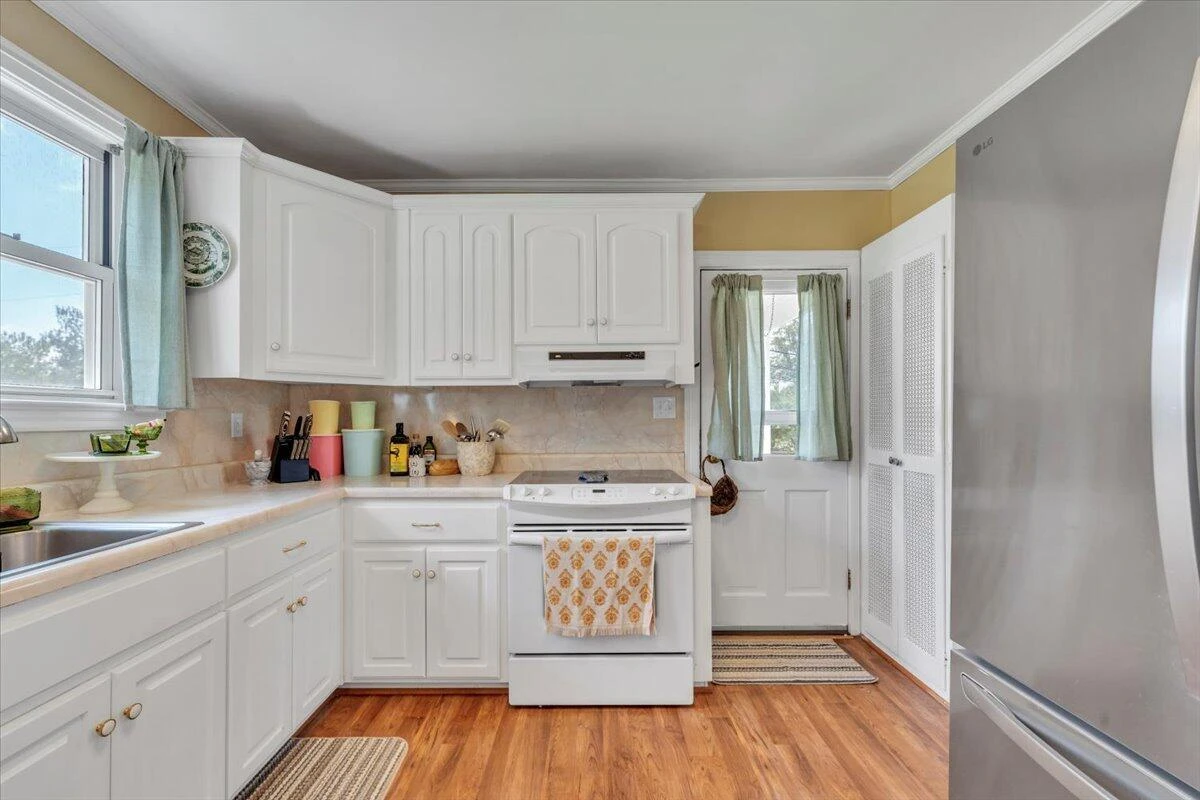 1500 Chatham Heights RD - Photo 16