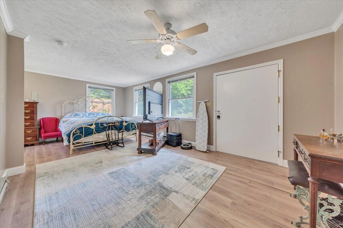 1500 Chatham Heights RD - Photo 21