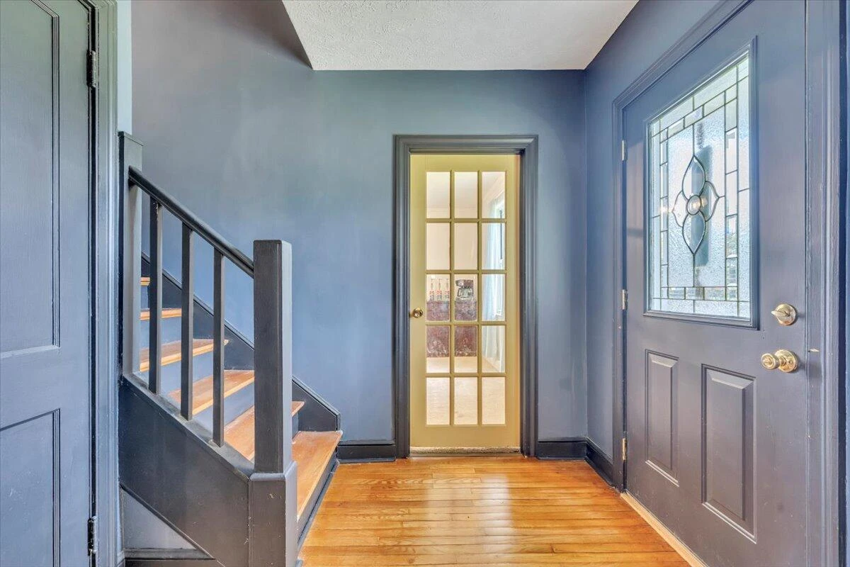 1500 Chatham Heights RD - Photo 3