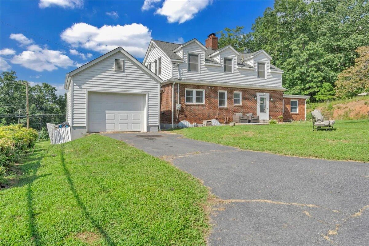 1500 Chatham Heights RD - Photo 45