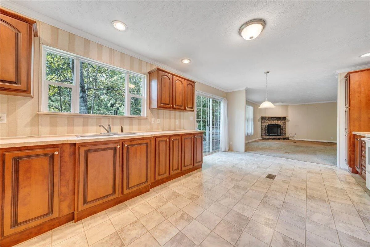 460 White Oak RD - Photo 11