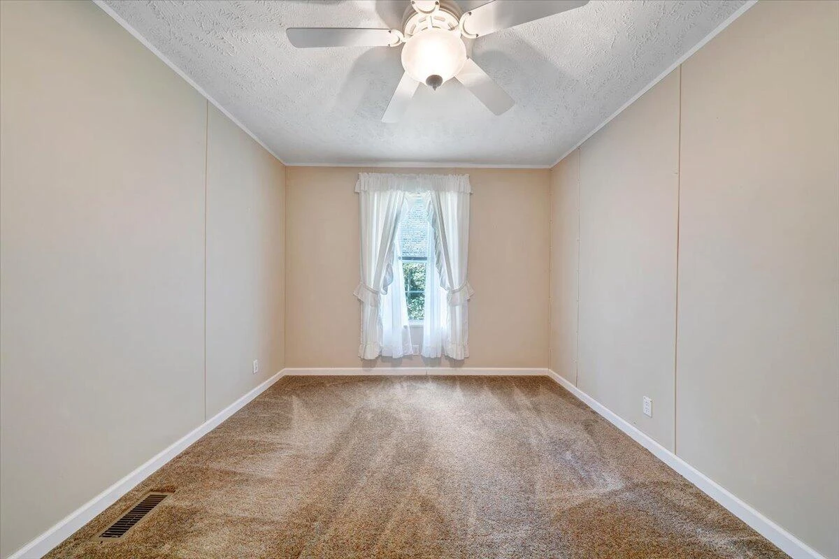 460 White Oak RD - Photo 25