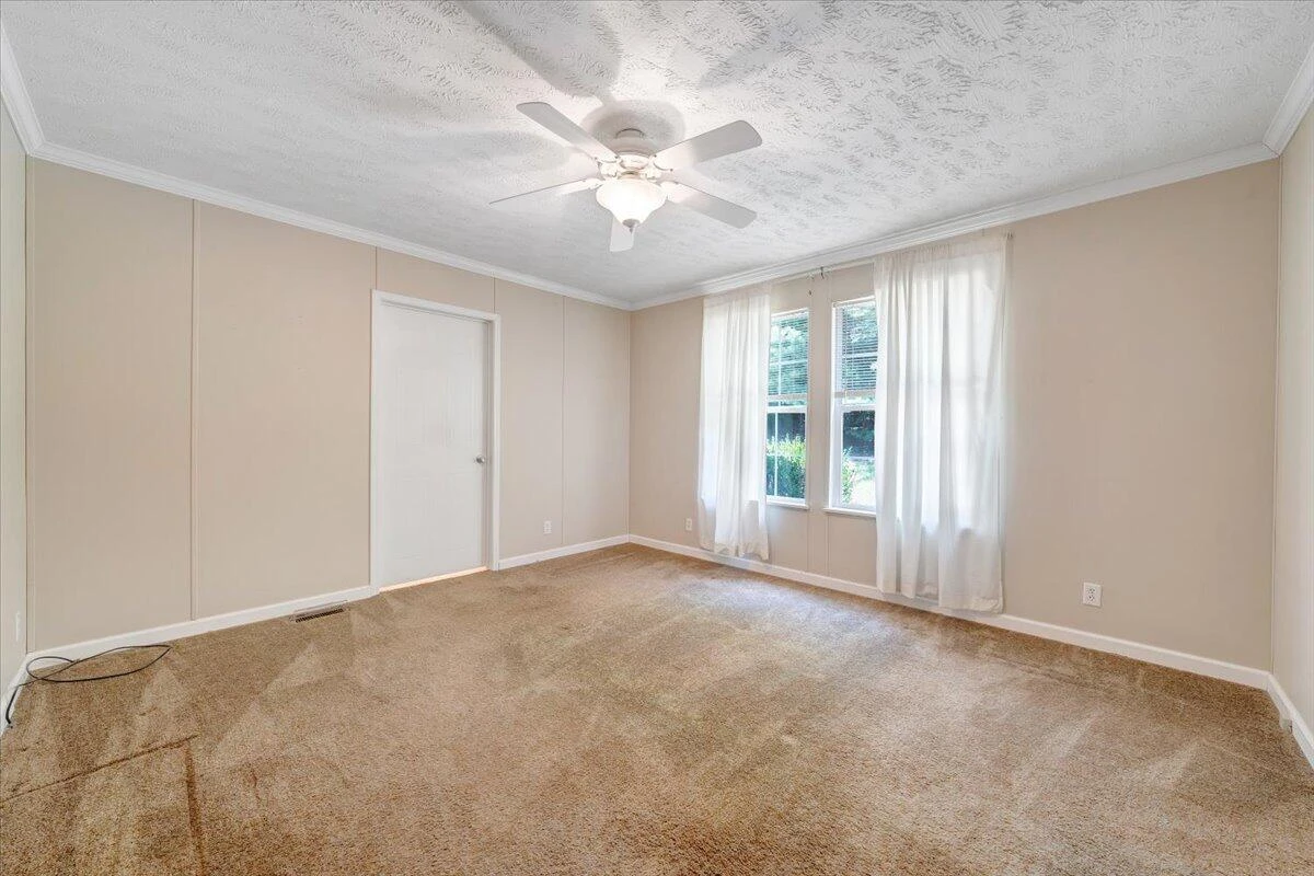 460 White Oak RD - Photo 27
