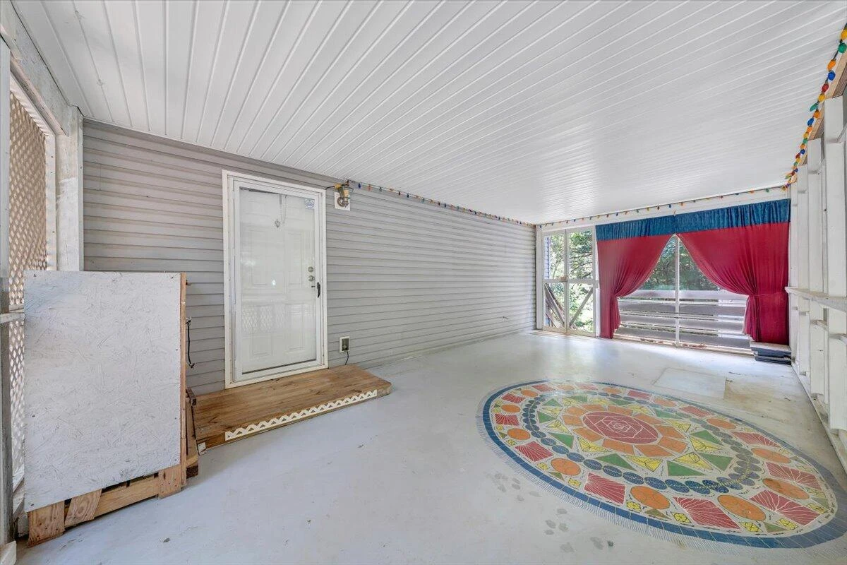 460 White Oak RD - Photo 35