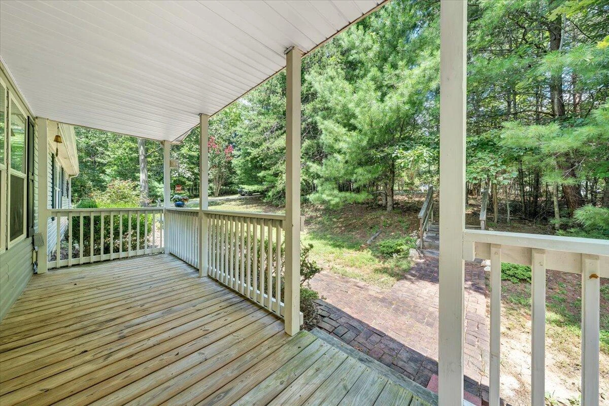 460 White Oak RD - Photo 4