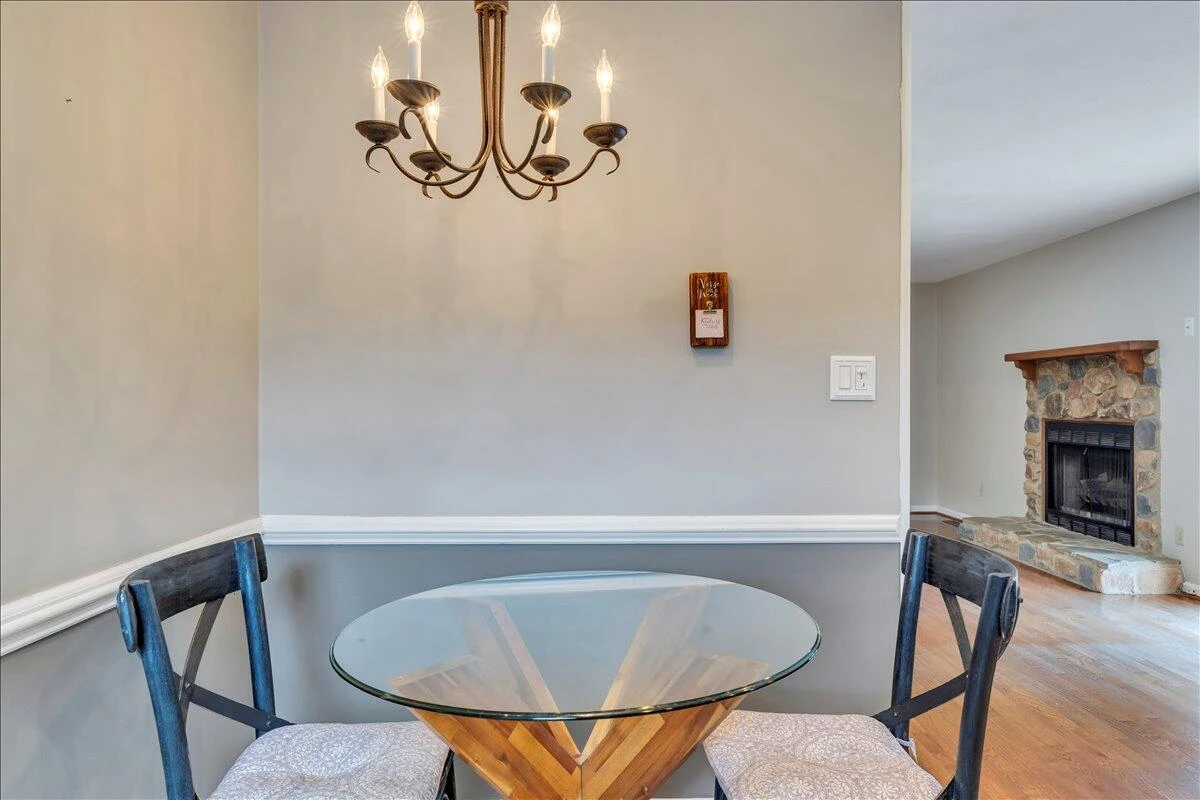 2424 Olde Salem DR - Photo 22