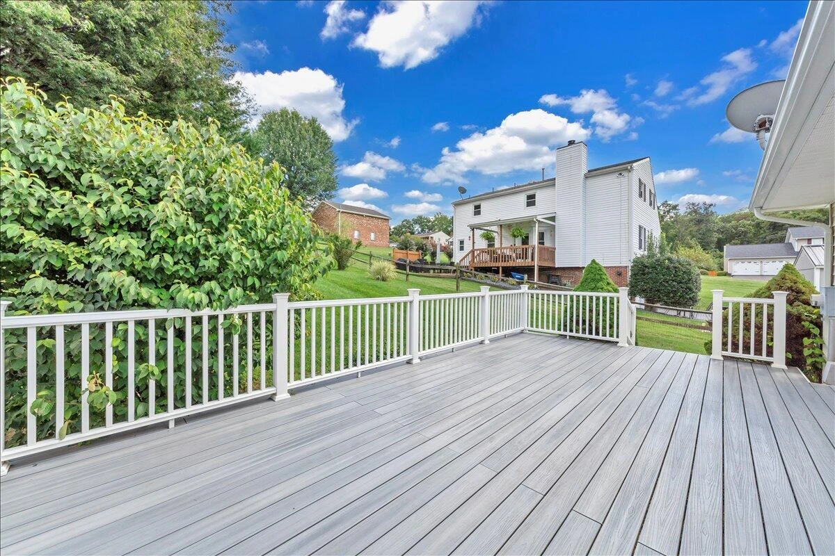2424 Olde Salem DR - Photo 46
