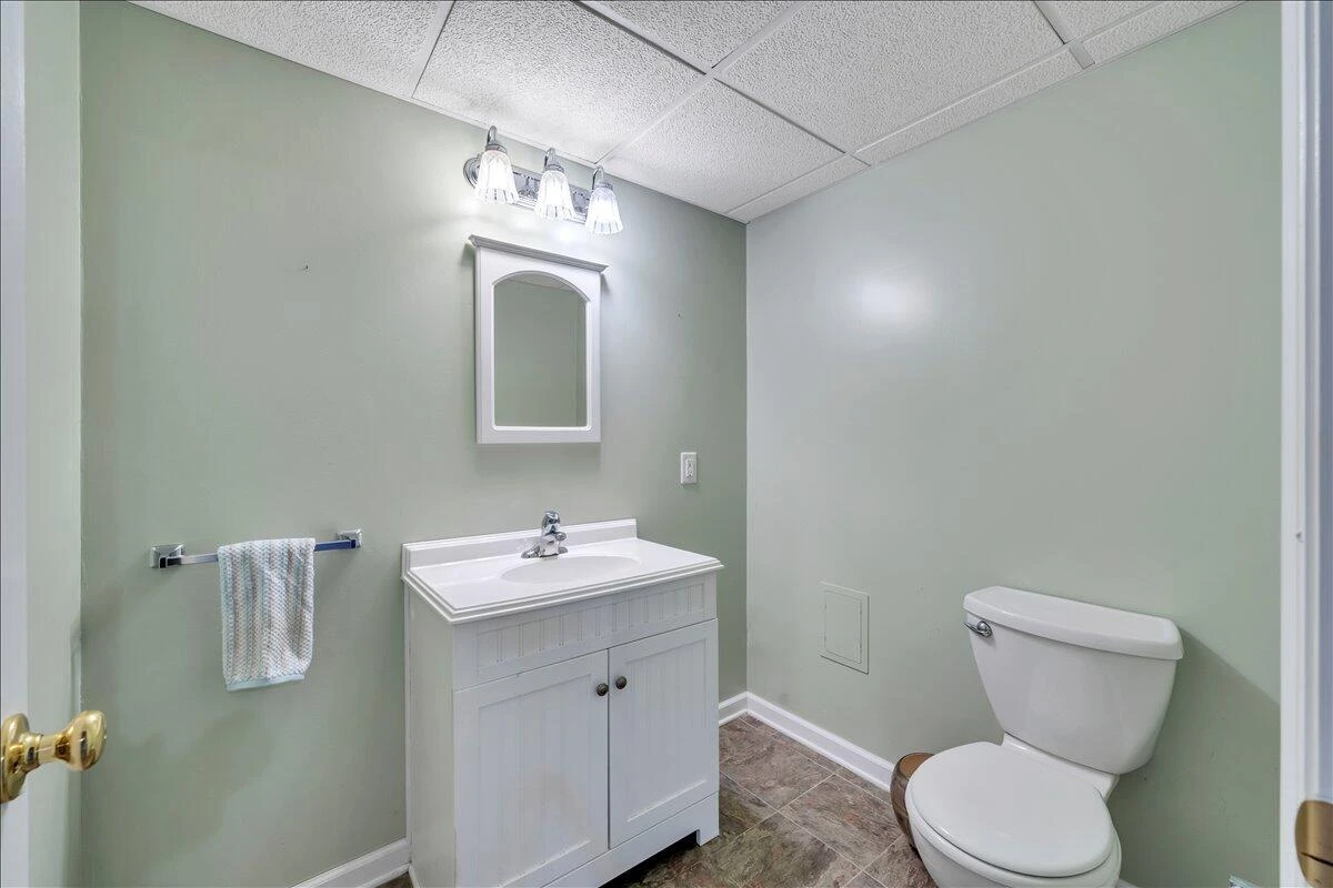 2424 Olde Salem DR - Photo 56