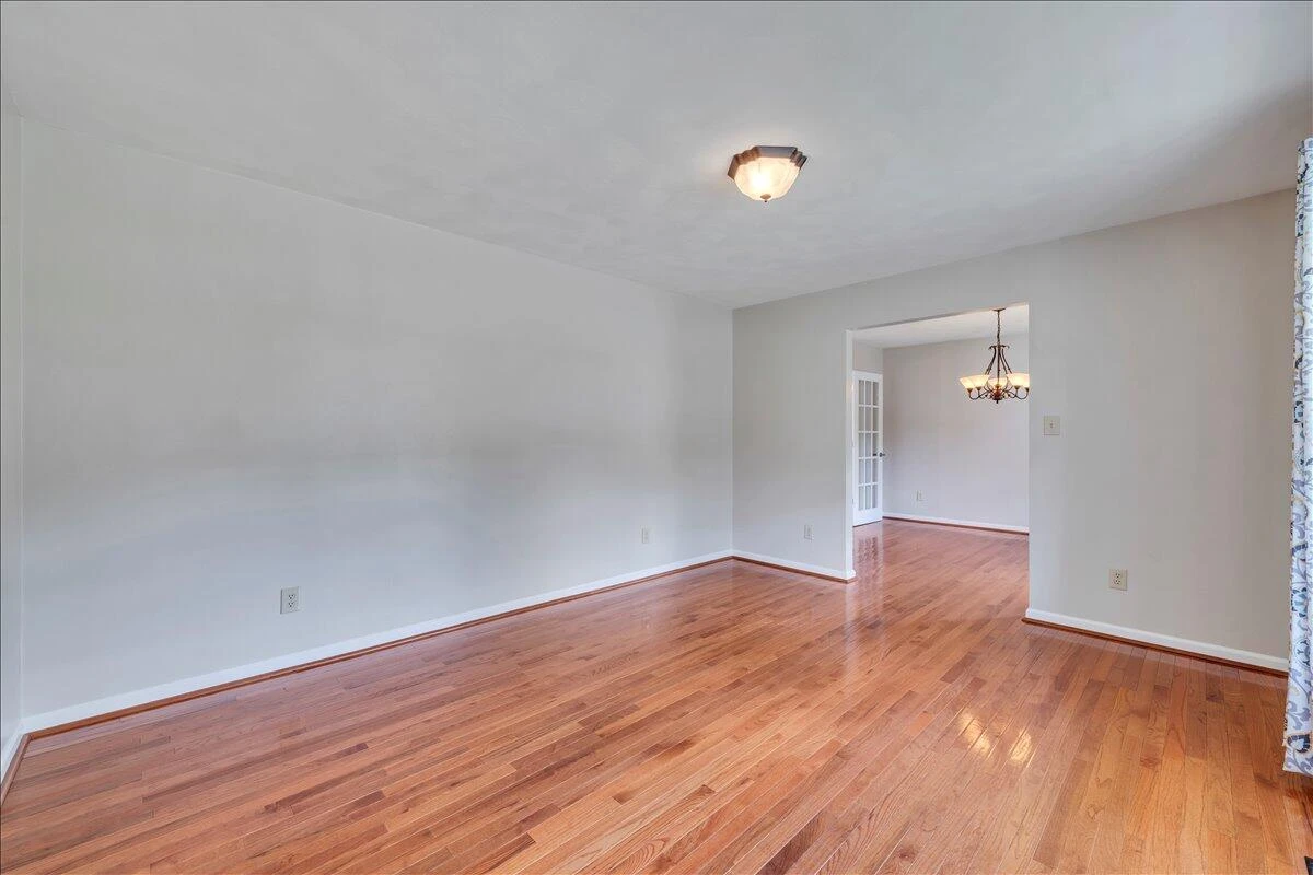 2424 Olde Salem DR - Photo 6