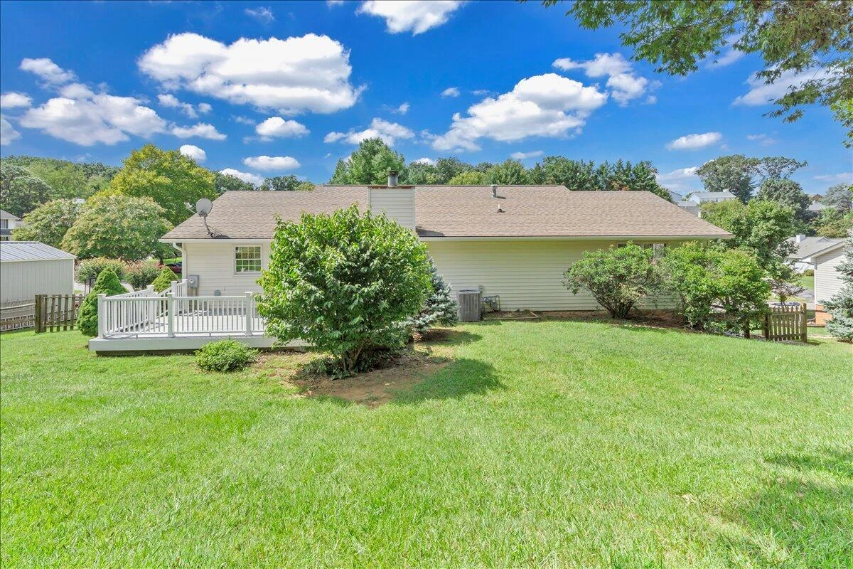 2424 Olde Salem DR - Photo 63