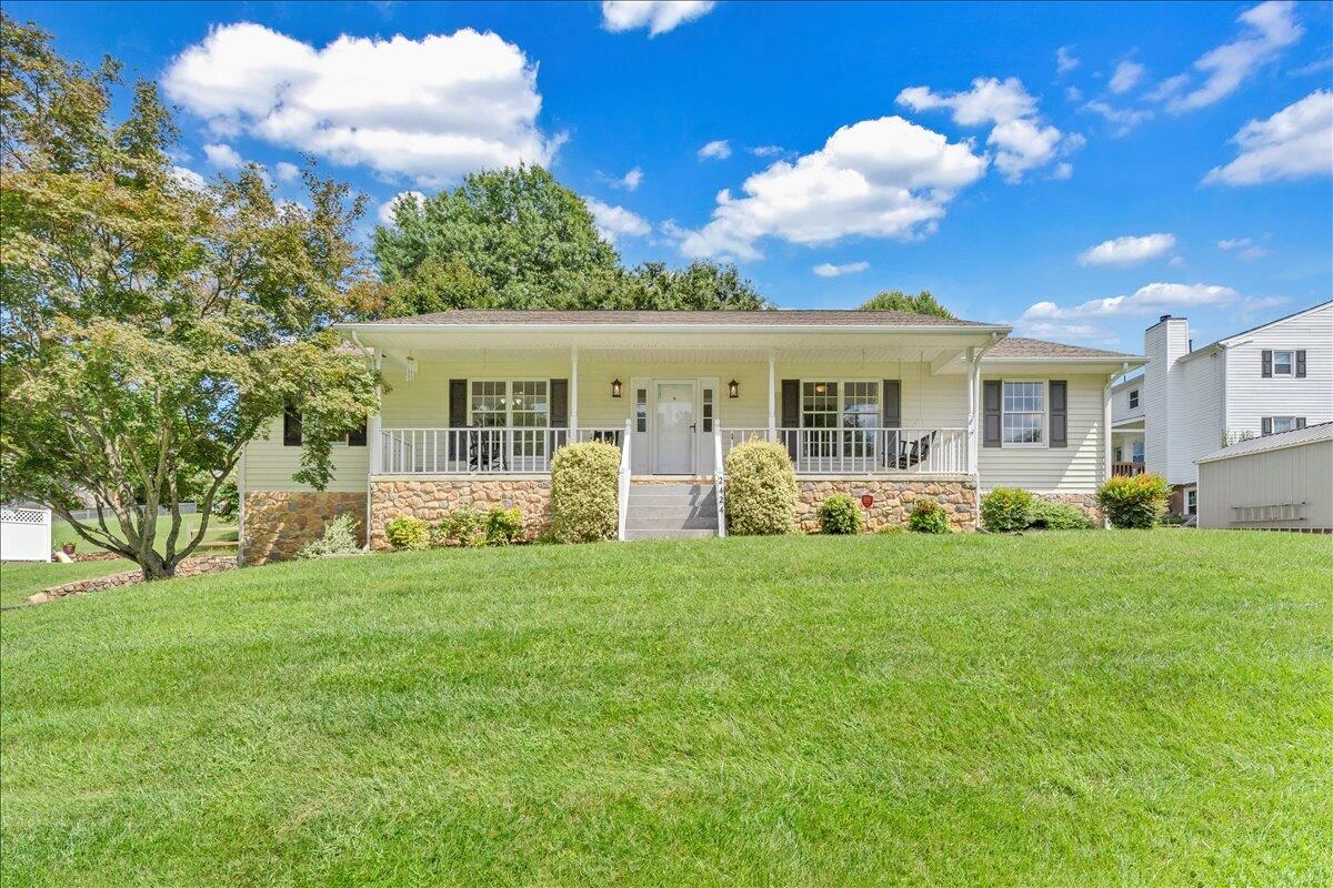 2424 Olde Salem DR - Photo 71