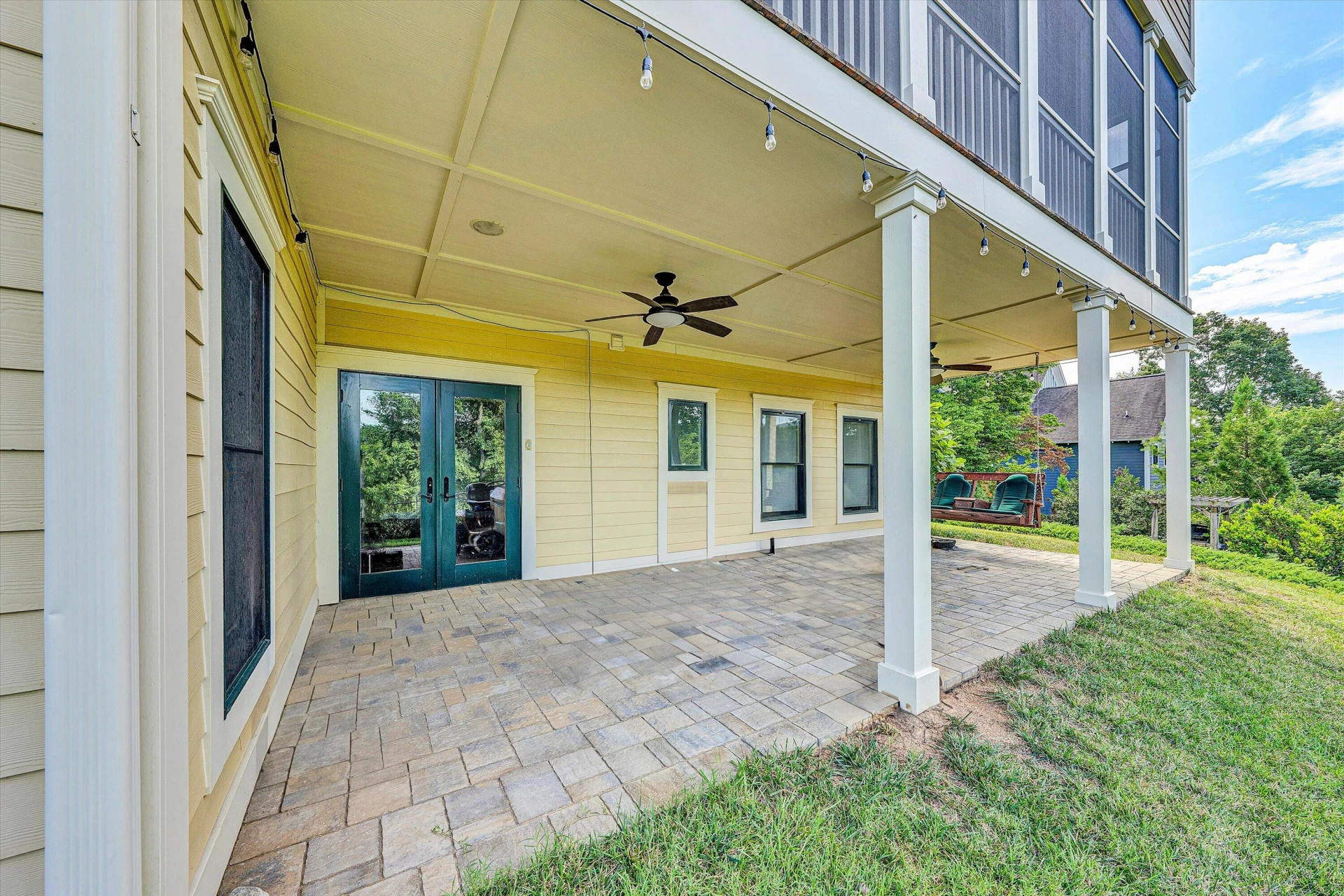 6060 Roycroft DR - Photo 12