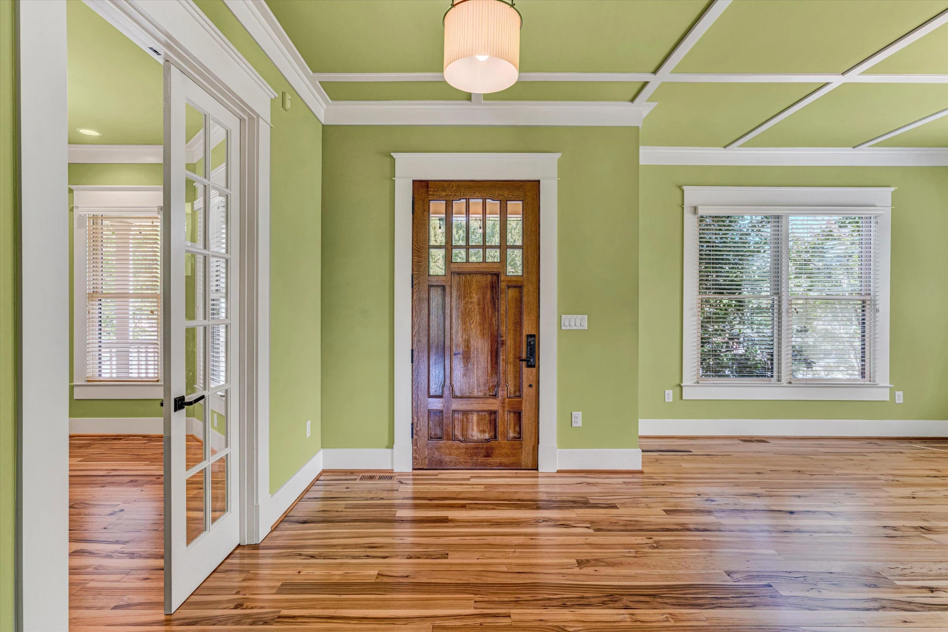 6060 Roycroft DR - Photo 15