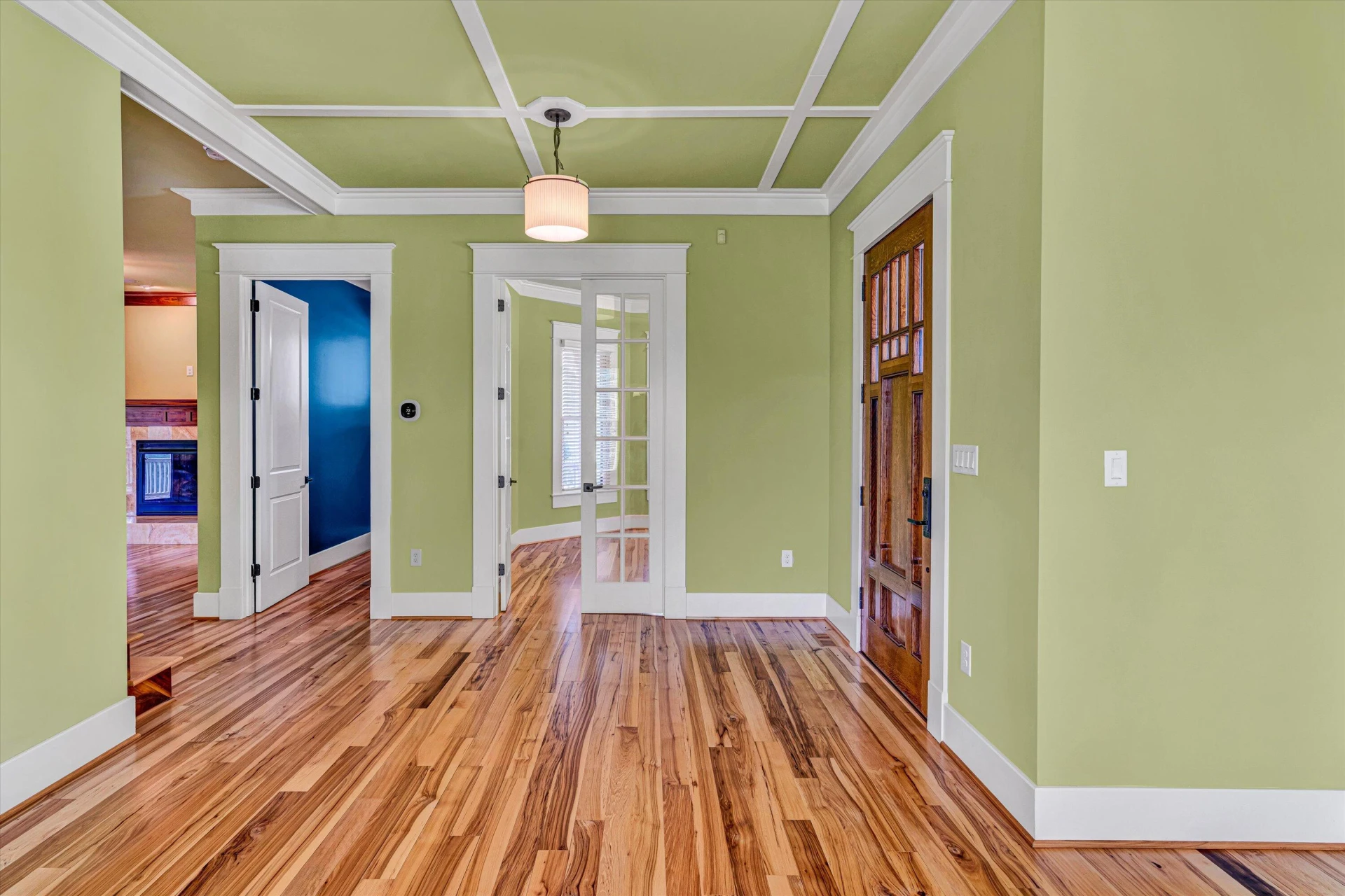 6060 Roycroft DR - Photo 18