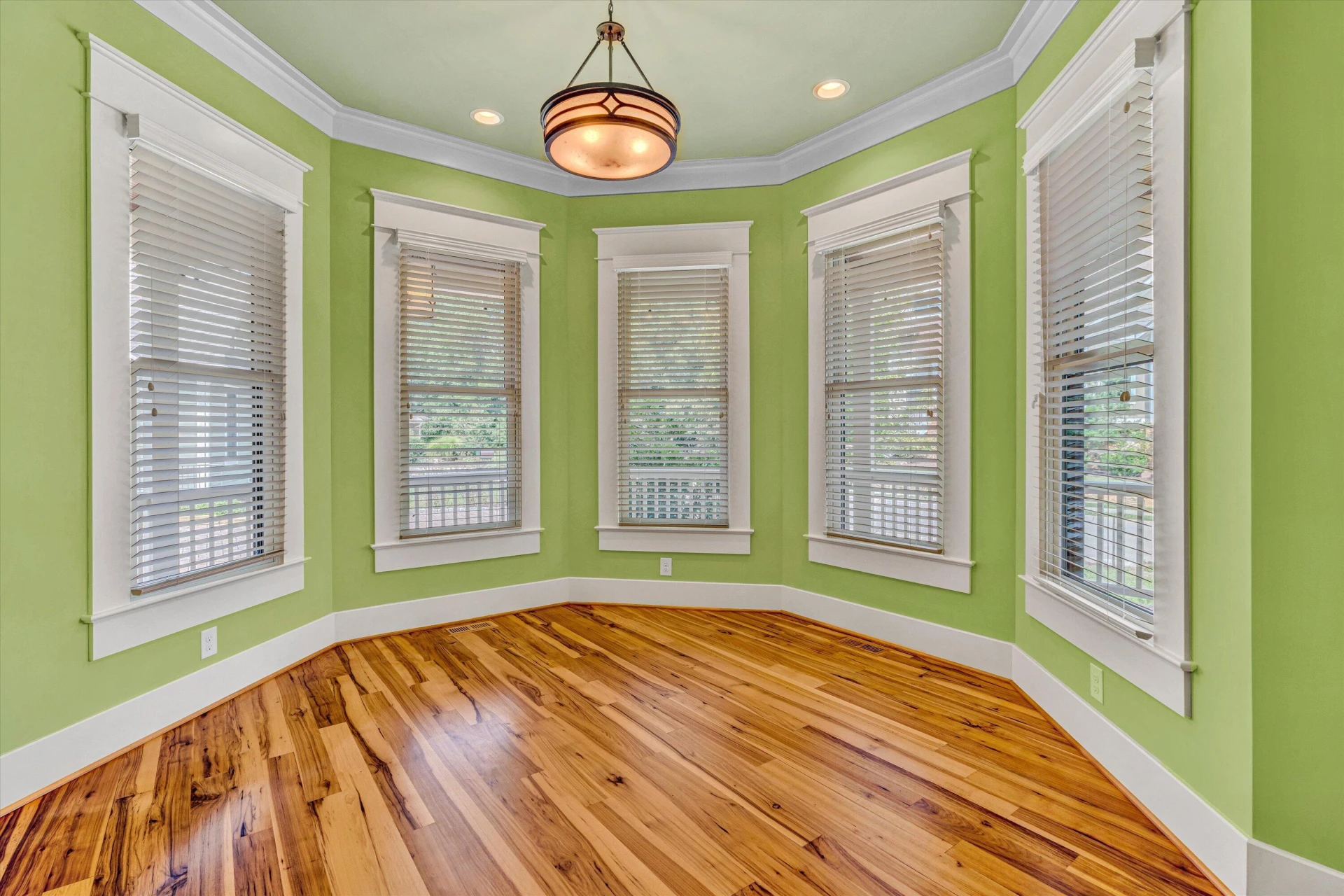 6060 Roycroft DR - Photo 19