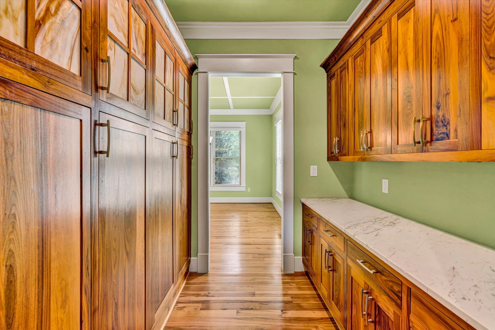 6060 Roycroft DR - Photo 28