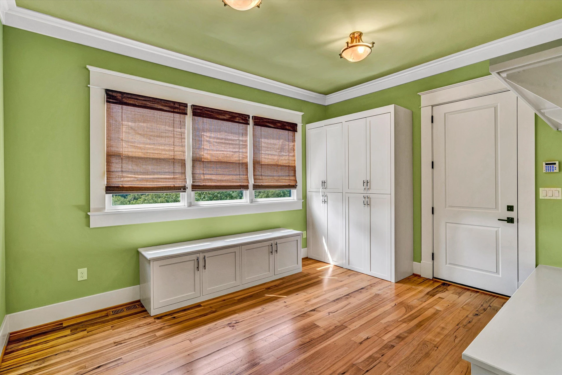 6060 Roycroft DR - Photo 35