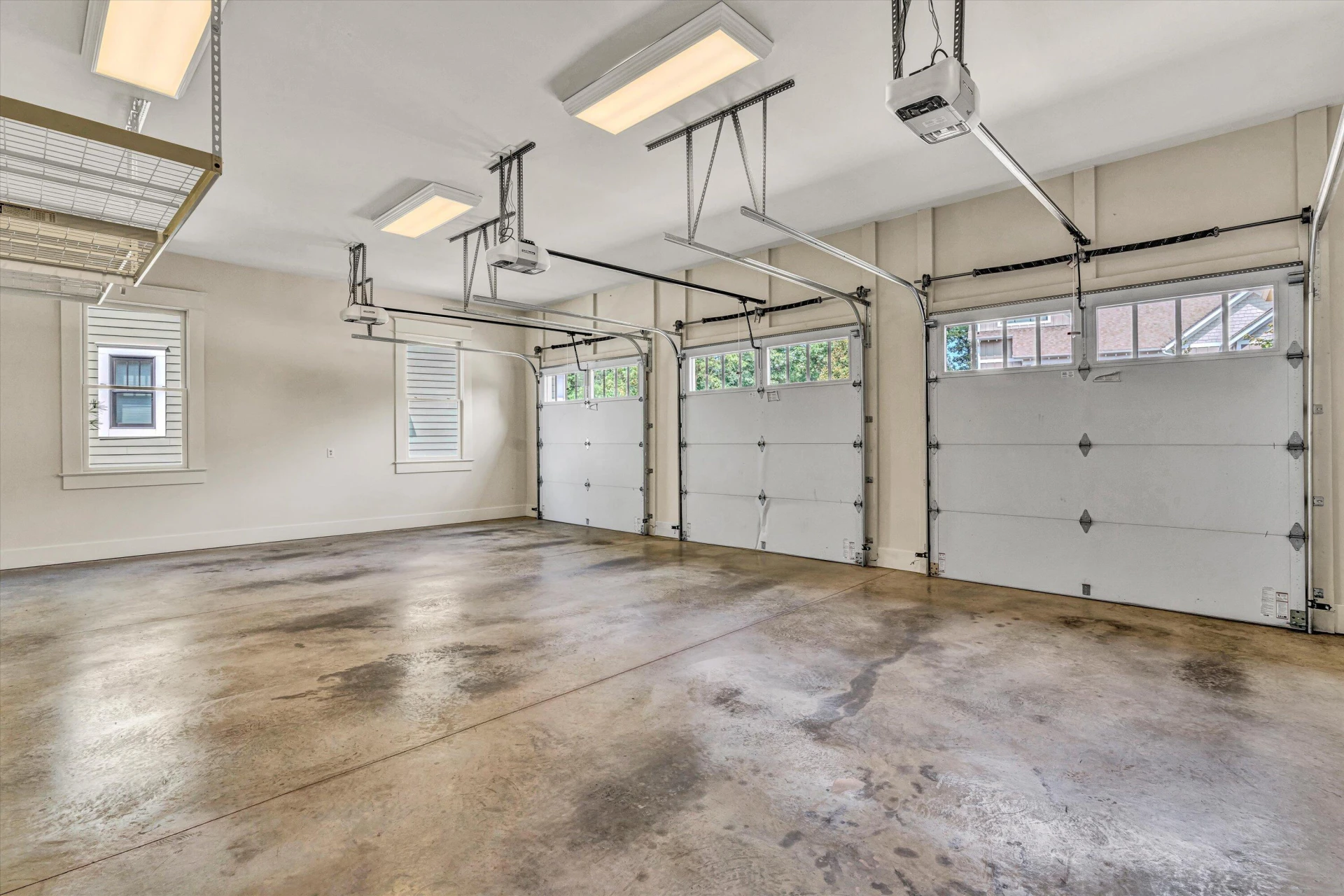 6060 Roycroft DR - Photo 37