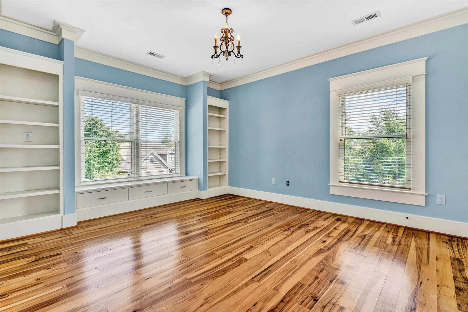 6060 Roycroft DR - Photo 44