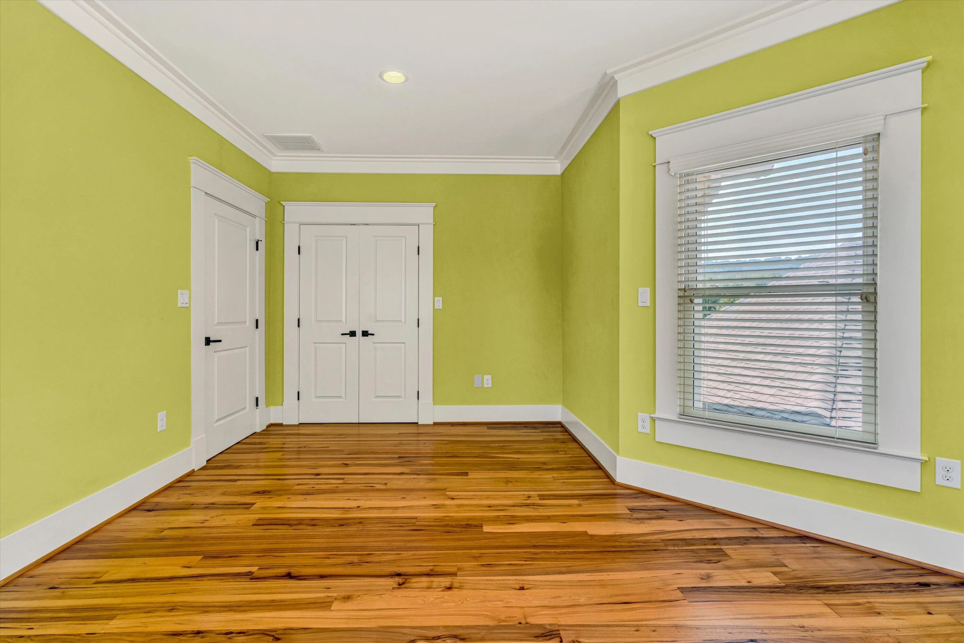 6060 Roycroft DR - Photo 51