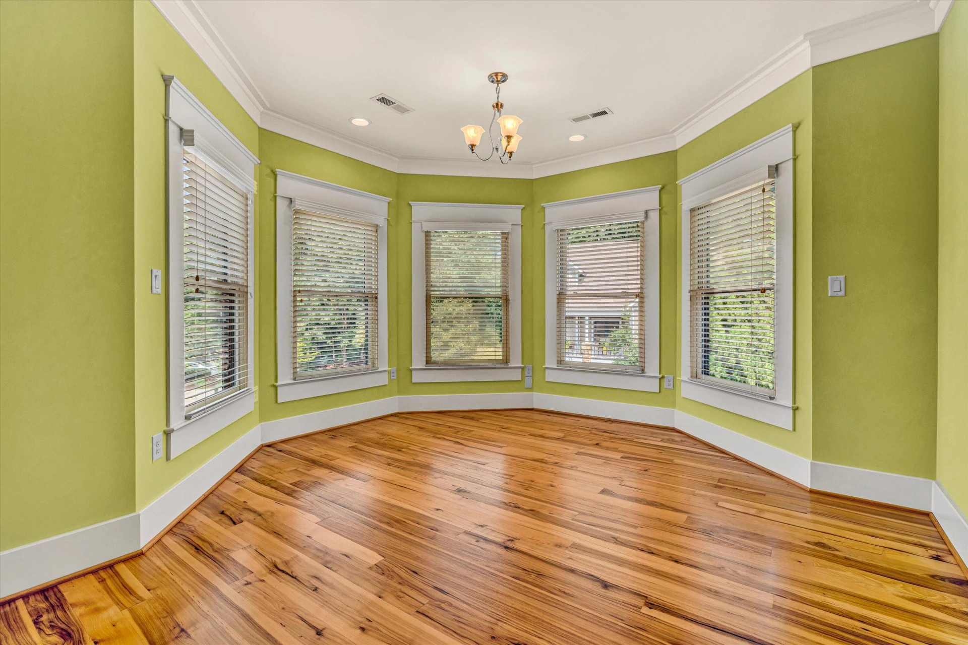 6060 Roycroft DR - Photo 53