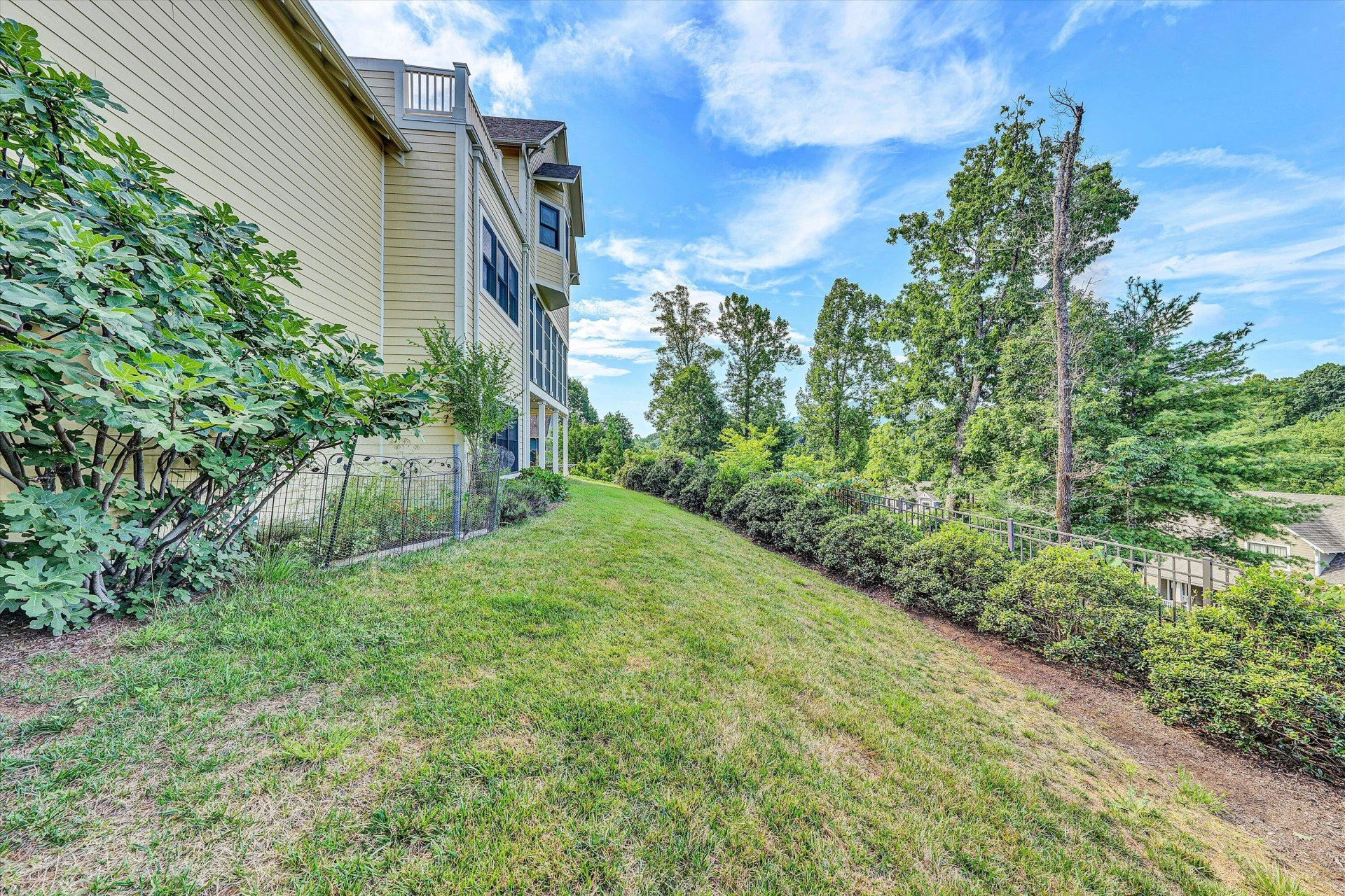 6060 Roycroft DR - Photo 66