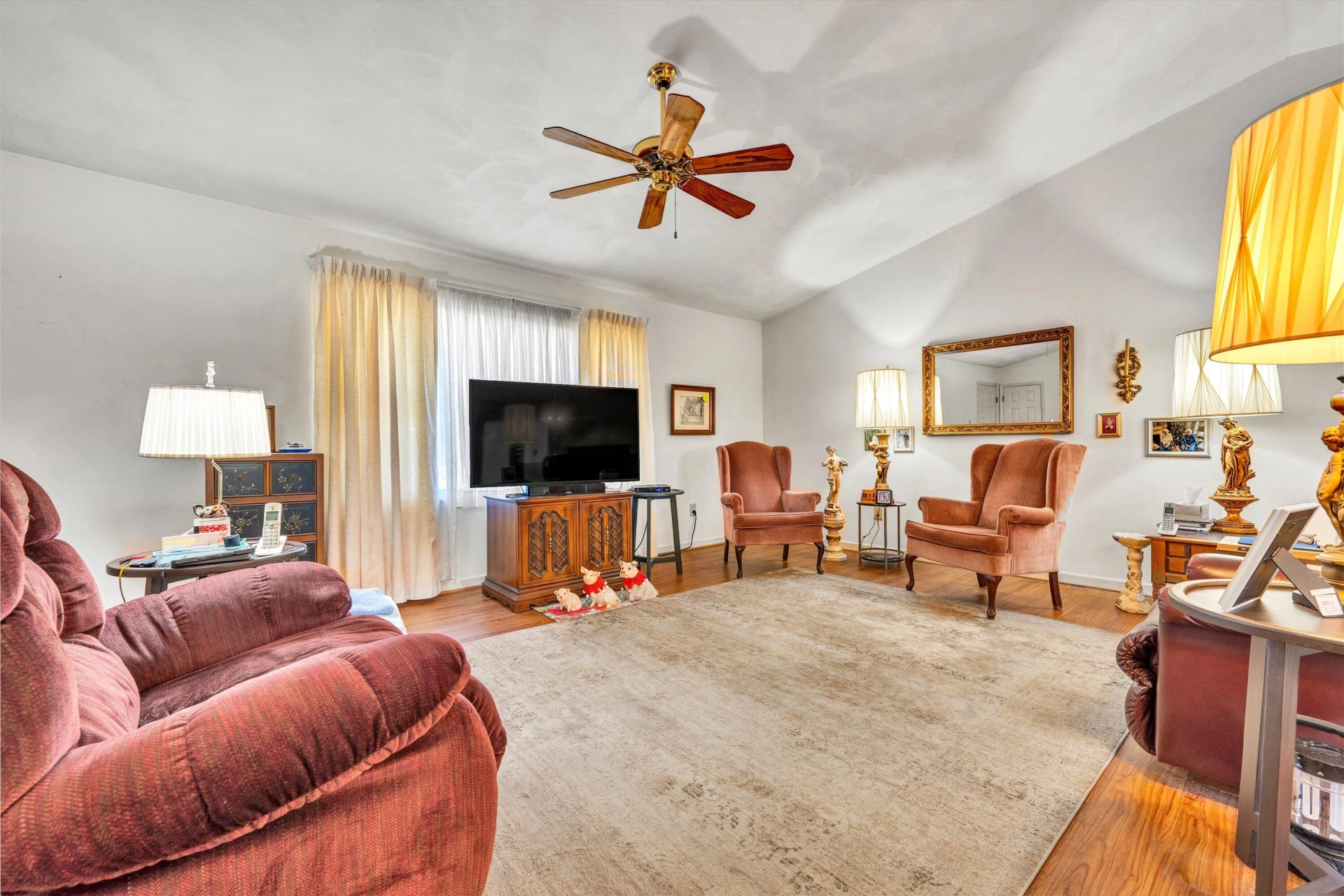 573 Crestland DR - Photo 17